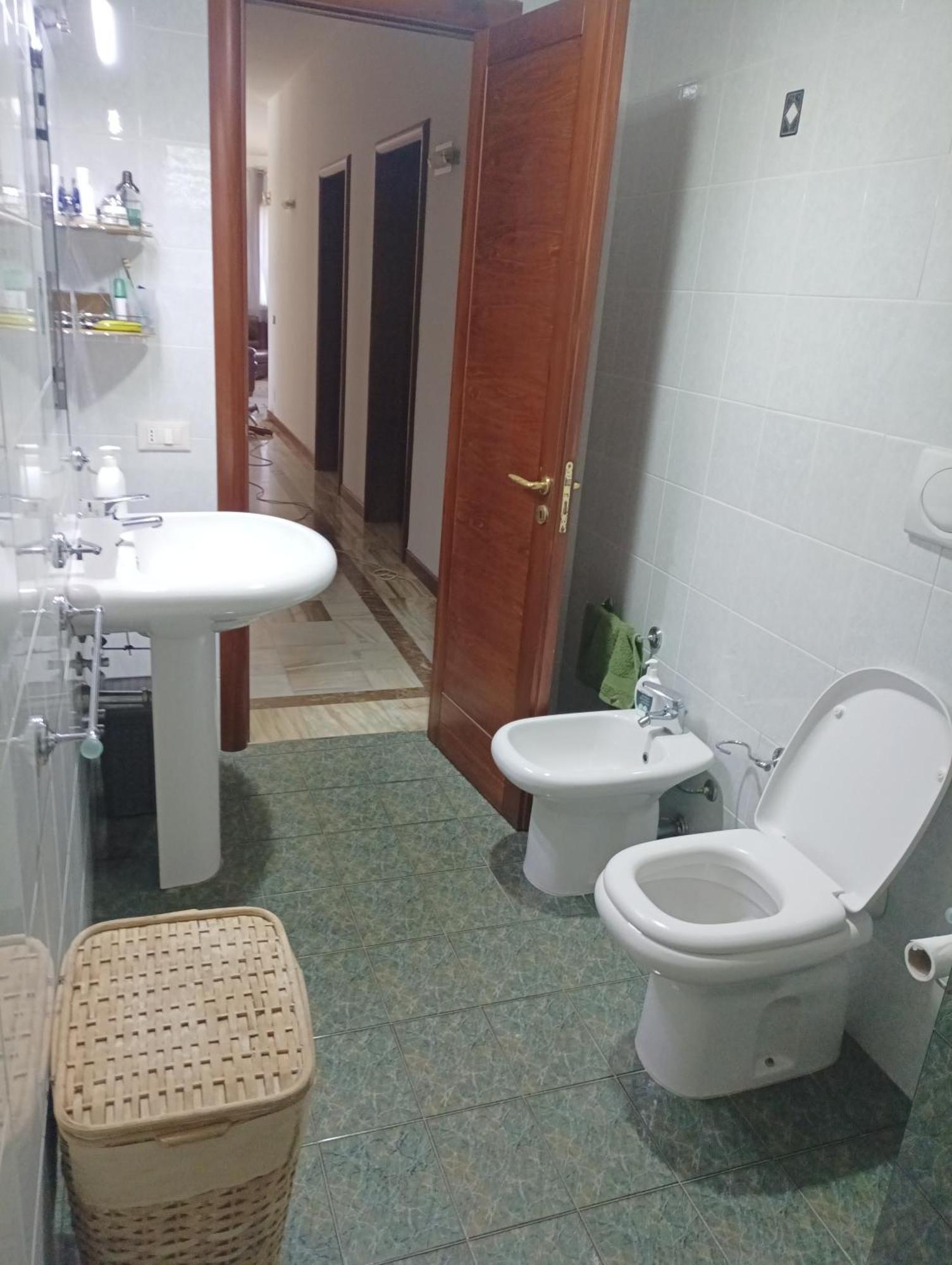 Villalinda Con Piscina Homestay
